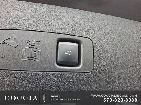 Certified 2022 Lincoln Corsair AWD w/ Equipment Group 101A image 29