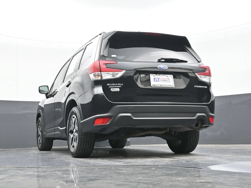 Used 2023 Subaru Forester Premium AWD/4WD image 43