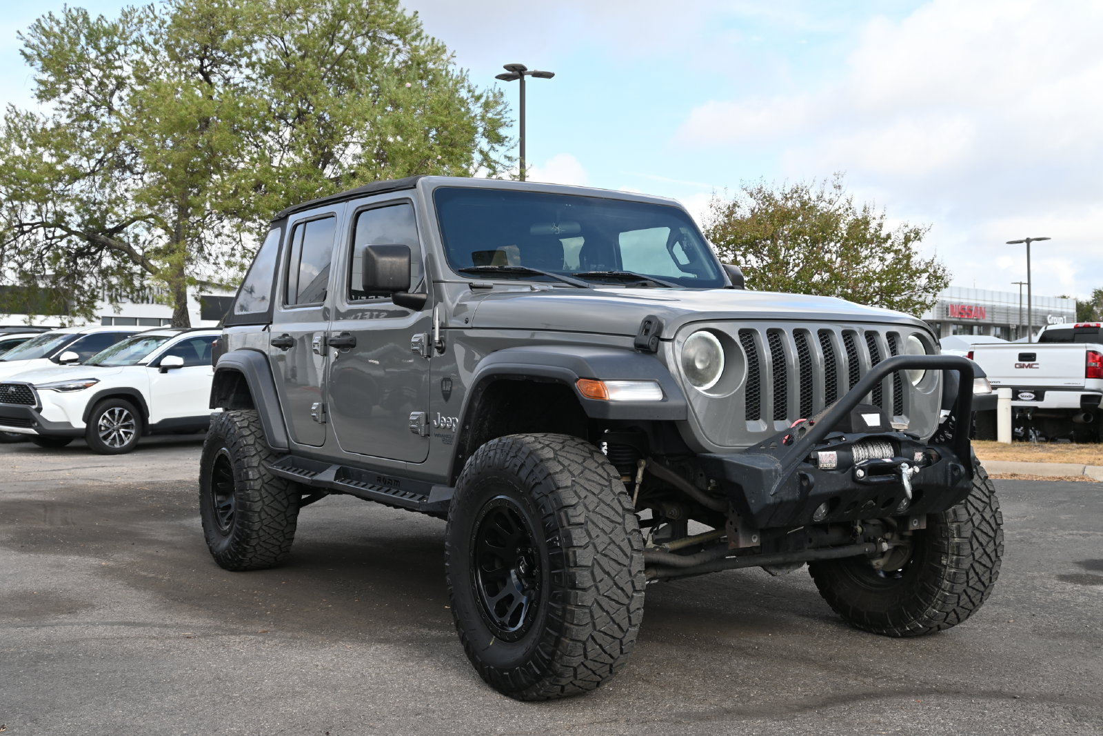 Used 2019 Jeep Wrangler Unlimited Sport S AWD/4WD image 3