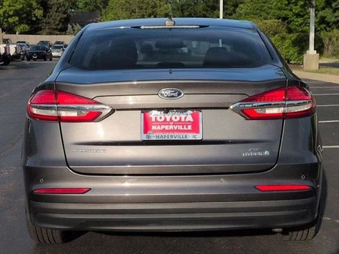 Used 2019 Ford Fusion SE FWD image 6
