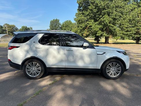 Used 2017 Land Rover Discovery HSE Luxury AWD/4WD image 1