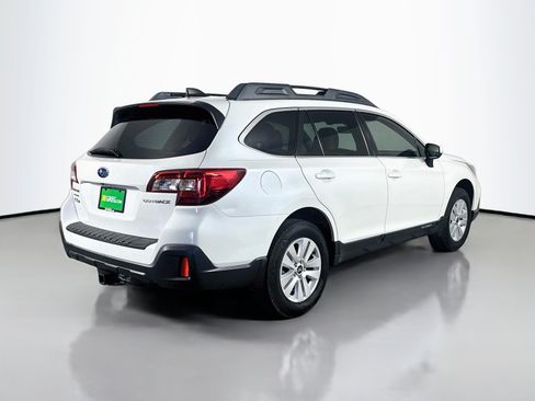 Used 2019 Subaru Outback 2.5i Premium AWD/4WD image 10