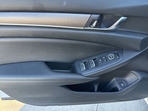 Used 2020 Honda Accord LX image 20