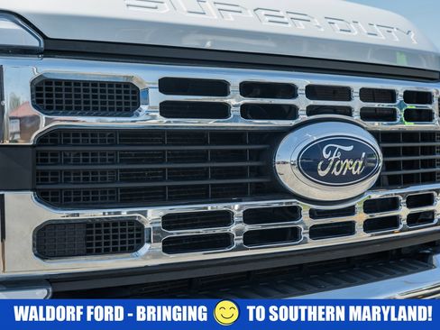 Used 2024 Ford F250 XLT w/ FX4 Off-Road Package image 11