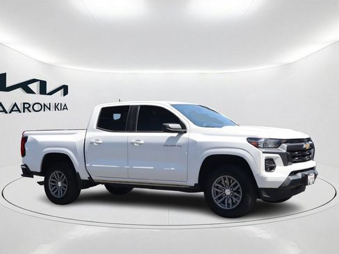 Used 2023 Chevrolet Colorado LT w/ LT Convenience Package RWD image 3
