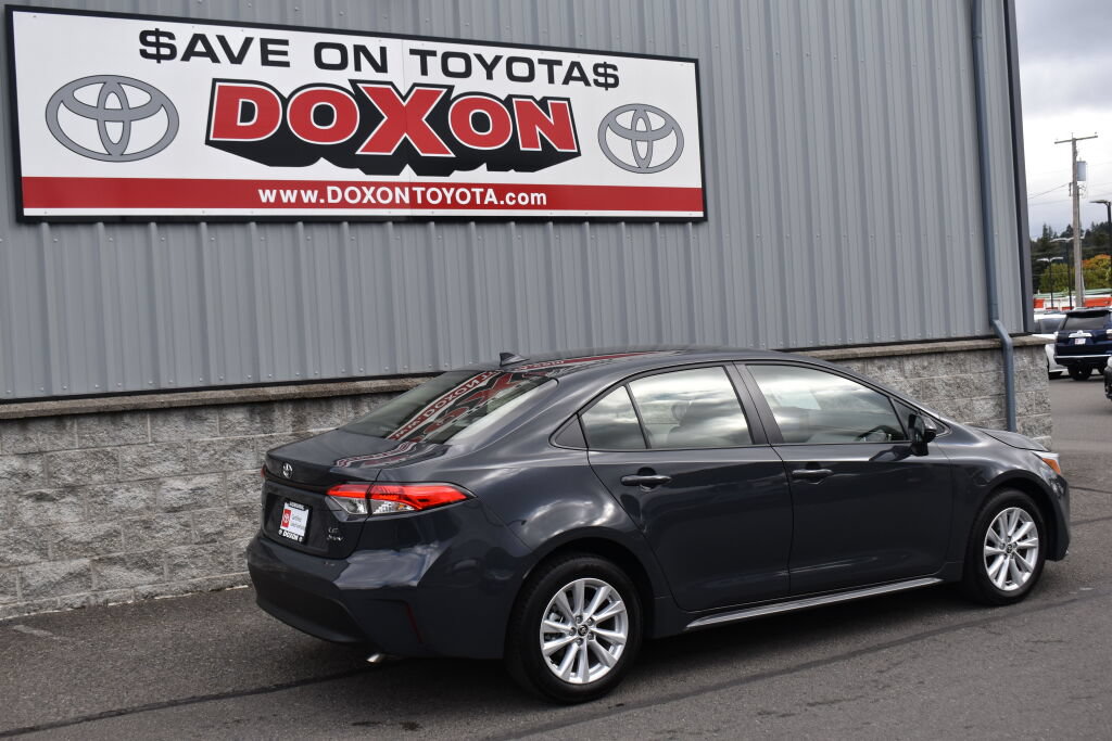 Certified 2026 Toyota Corolla LE FWD image 5