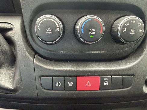 Used 2021 RAM ProMaster 2500 w/ Premium Appearance Group FWD image 23