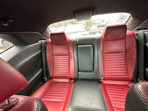 Used 2013 Dodge Challenger SXT Plus image 14
