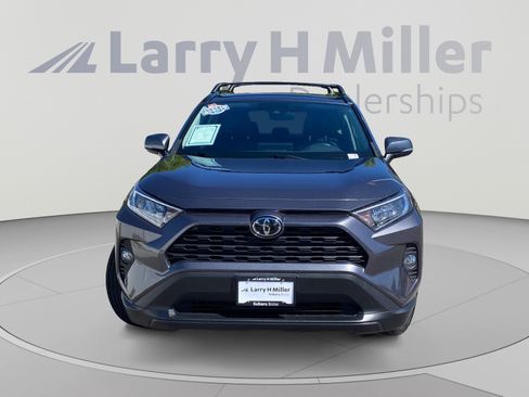 Used 2020 Toyota RAV4 XLE Premium AWD/4WD image 5