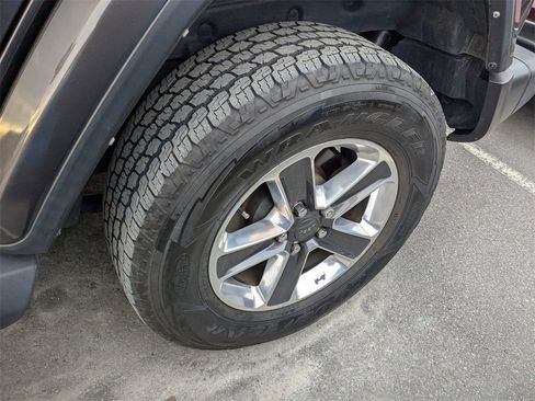 Used 2022 Jeep Wrangler Unlimited Sahara w/ Cold Weather Group image 5