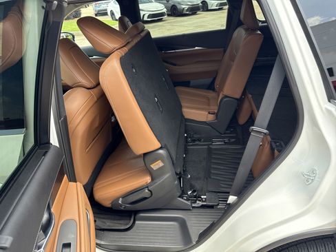 Used 2025 INFINITI QX60 Sensory image 15