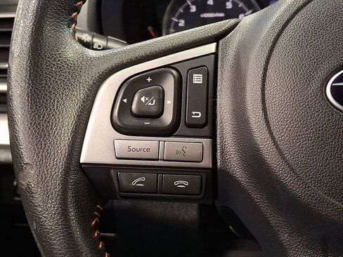 Used 2017 Subaru Crosstrek 2.0i Premium image 18