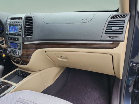 Used 2011 Hyundai Santa Fe Limited image 19