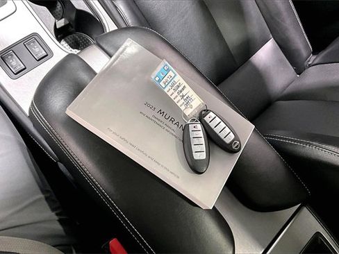 Used 2023 Nissan Murano SL image 35