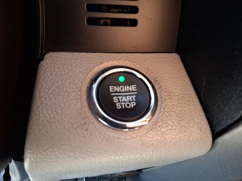 Used 2019 Ford F150 Limited w/ Trailer Tow Package image 26