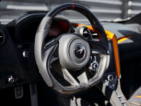 Used 2020 McLaren 720S Performance image 43