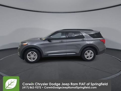 Used 2021 Ford Explorer XLT AWD/4WD image 8