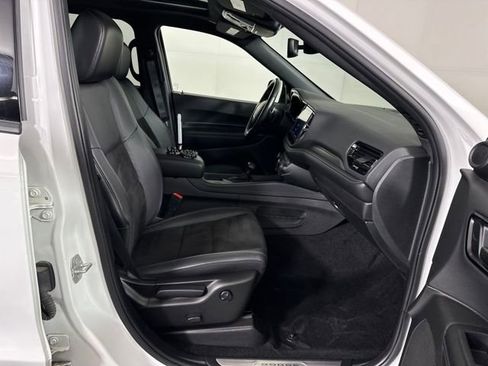 Used 2022 Dodge Durango GT image 29