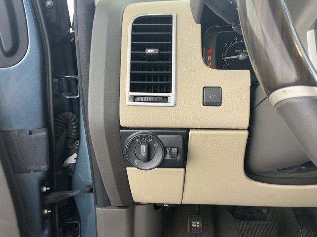 Used 2010 Lincoln MKX 2WD image 25