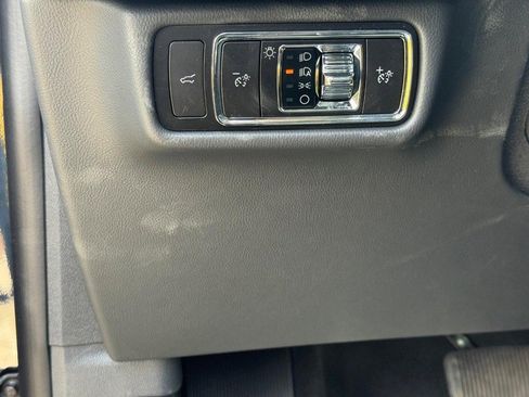 New 2026 Lincoln Aviator AWD image 20