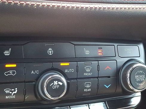 Used 2023 Dodge Durango GT AWD/4WD image 23