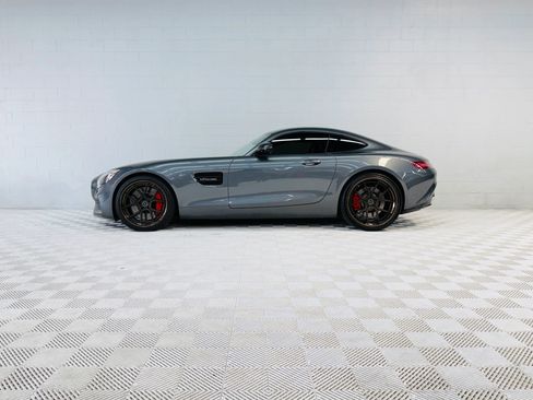 Used 2016 Mercedes-Benz AMG GT S image 1