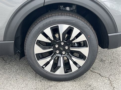 New 2026 Ford Explorer Platinum w/ LUX Leather Package image 31