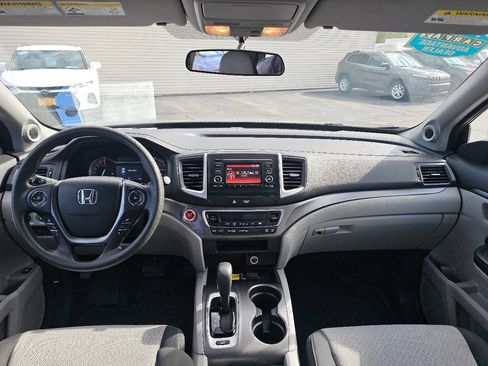 Used 2017 Honda Ridgeline RTS image 23