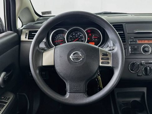 Used 2011 Nissan Versa 1.8 S w/ PWR Plus Pkg FWD image 11