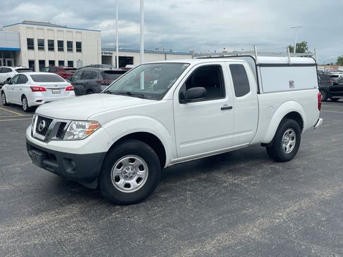 Used 2021 Nissan Frontier S RWD image 2