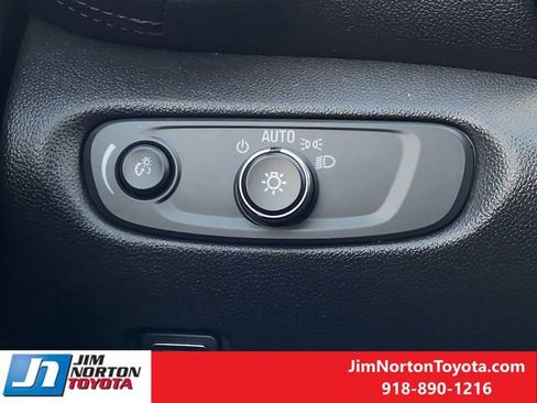 Used 2019 Chevrolet Blazer Premier w/ Sun and Wheels Package image 25