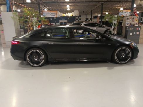 Used 2024 Mercedes-Benz EQS AMG 4MATIC image 11