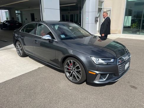 Used 2019 Audi S4 Premium Plus w/ Premium Plus Package AWD/4WD image 2