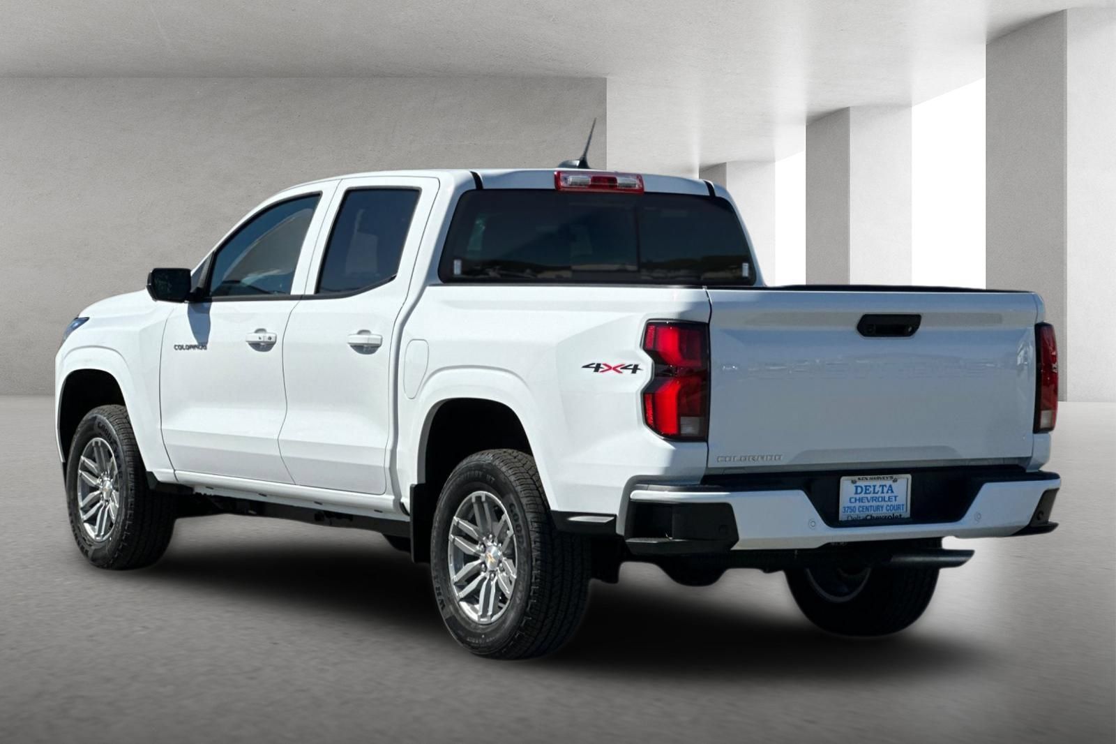 New 2026 Chevrolet Colorado LT w/ LT Convenience Package AWD/4WD image 6