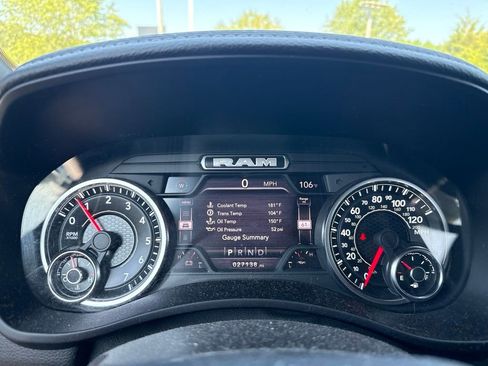 Used 2022 RAM 2500 Laramie AWD/4WD image 11