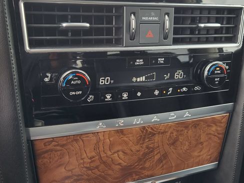 Used 2024 Nissan Armada SL w/ Captain's Chairs Package AWD/4WD image 27
