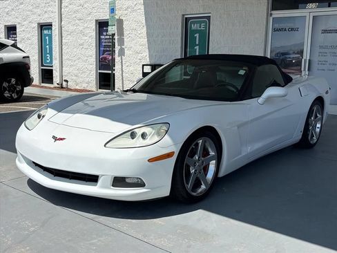 Used 2006 Chevrolet Corvette Convertible w/ Preferred Equipment Group RWD image 23