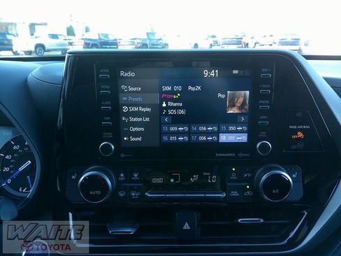 Certified 2021 Toyota Highlander XLE image 16