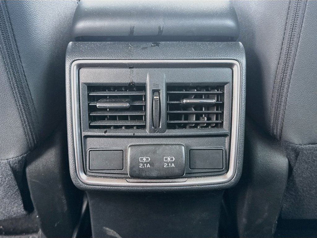 Used 2023 Subaru Forester Premium AWD/4WD image 29