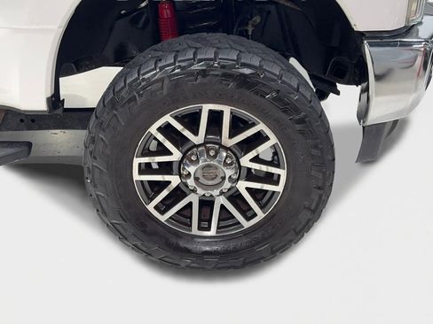 Used 2017 Ford F250 Lariat w/ Lariat Value Package image 49