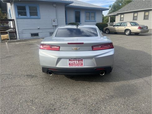 Used 2016 Chevrolet Camaro LT RWD image 6