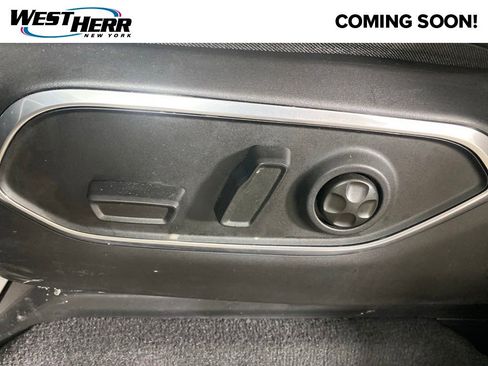 Used 2024 Jeep Wagoneer Series II AWD/4WD image 18