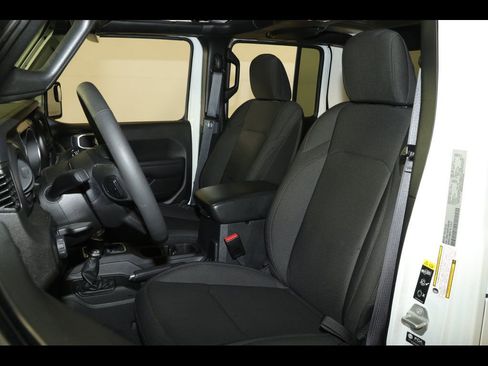 Used 2023 Jeep Gladiator Sport AWD/4WD image 21