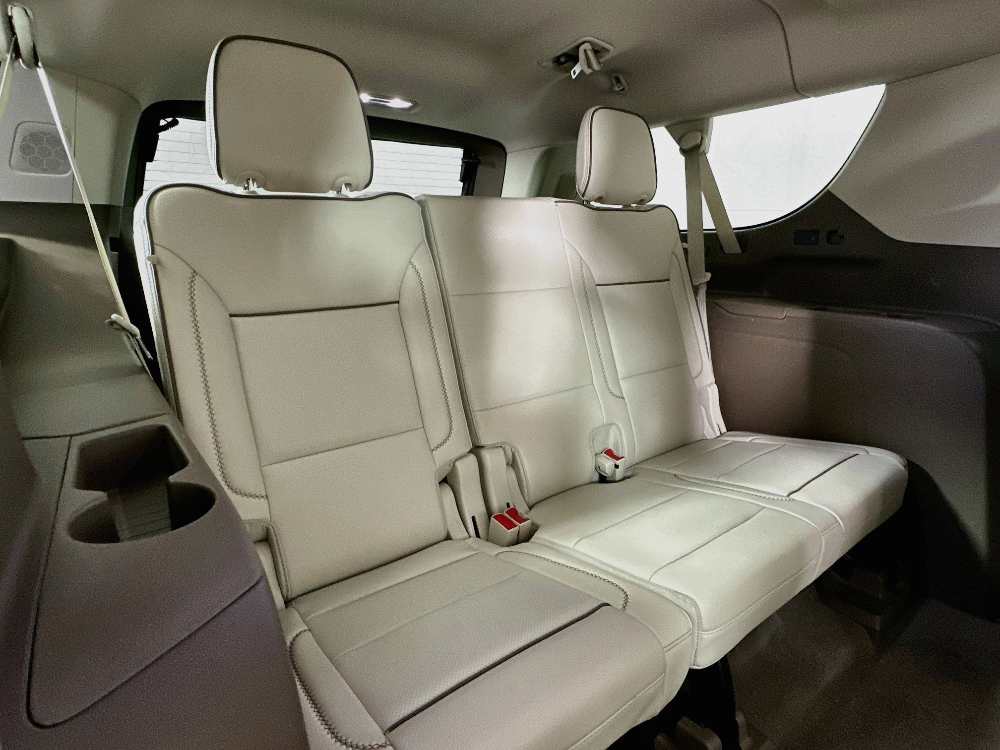 Used 2021 GMC Yukon XL Denali w/ Denali Premium Package AWD/4WD image 28