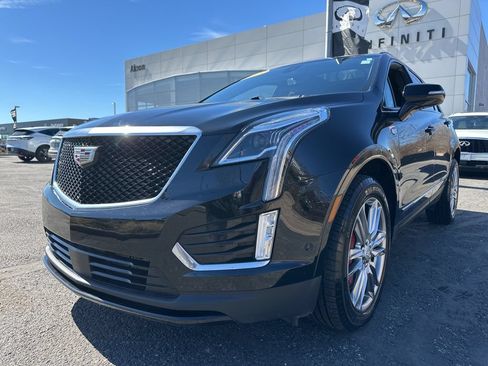 Used 2023 Cadillac XT5 Sportv w/ Technology Package AWD/4WD image 2