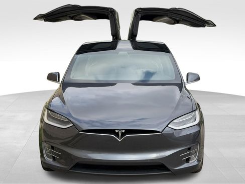 Used 2018 Tesla Model X P100D AWD/4WD image 2