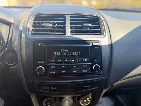 Used 2016 Mitsubishi Outlander Sport ES image 22