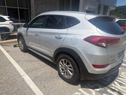 Used 2017 Hyundai Tucson SE AWD/4WD image 5