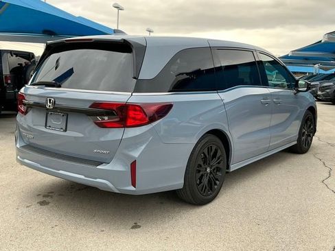 Used 2025 Honda Odyssey Sport-L image 3