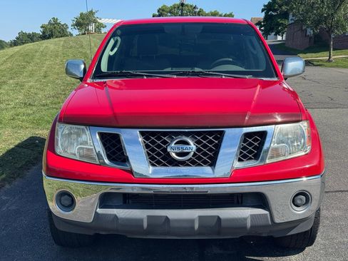 Used 2011 Nissan Frontier SV RWD image 5